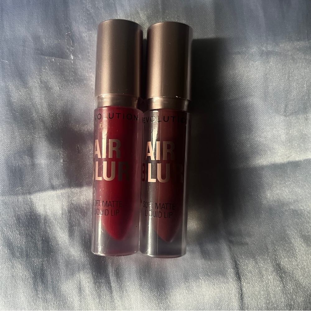 2 Revolution Air Blush Soft Matte Liquid Lip Duo - Deep Red Shades
